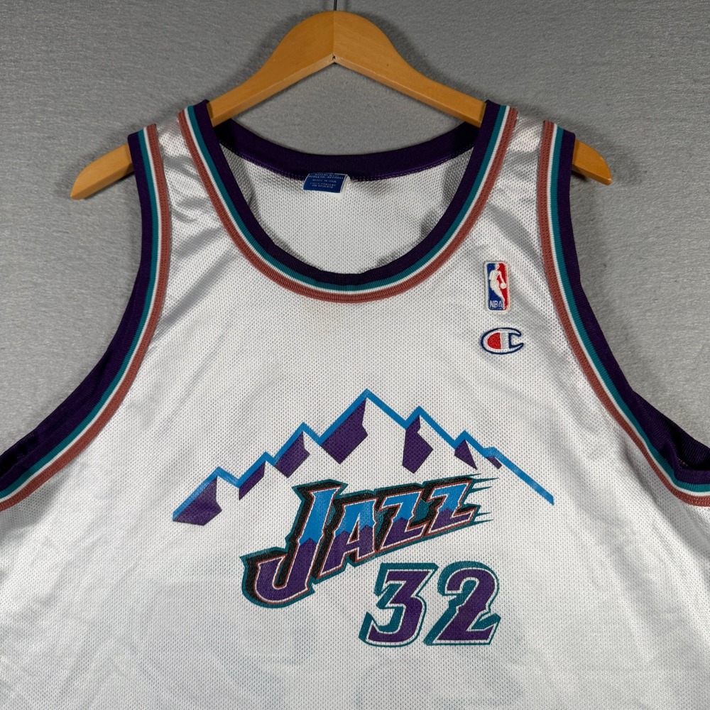 Vintage Utah Jazz Karl Malone 32 Champion Jersey White Size 48 Made in USA 90s - Picture 3 of 11